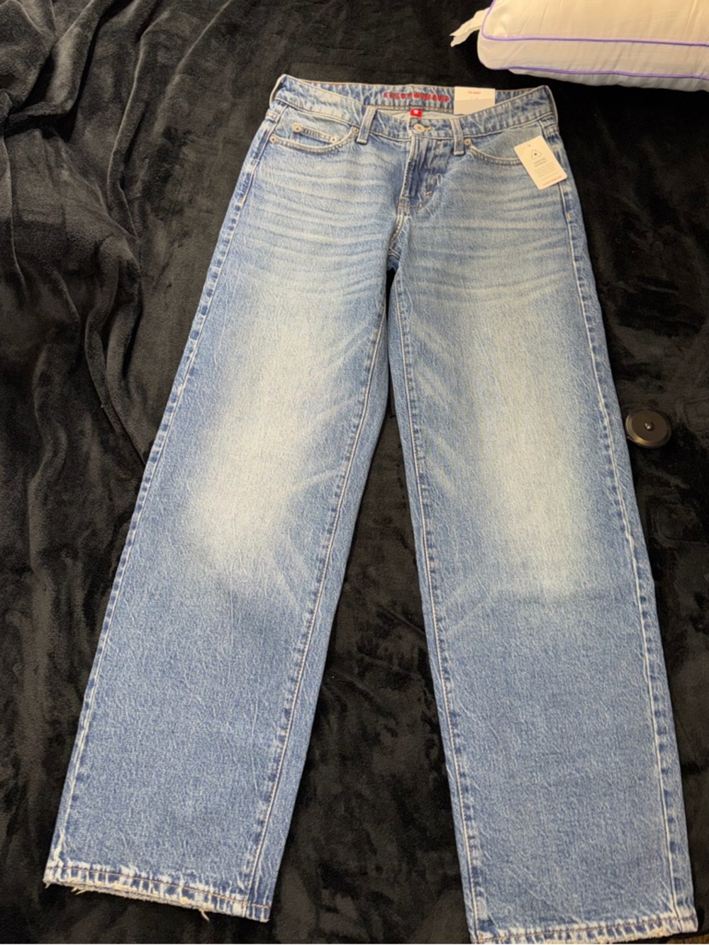 Lucky Brand The baggy Washed Light Blue jeans new size 2/26